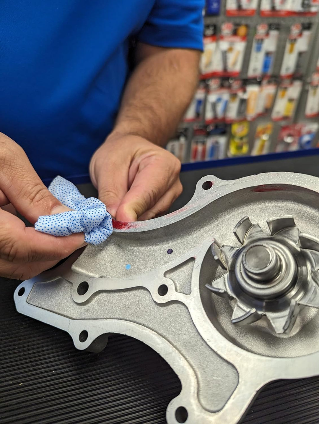 Heavy Duty Hand Cleaner Wipes - 25 Count, Perfect for Mechanics to Remove Grease, Oil, and Exhaust Fumes